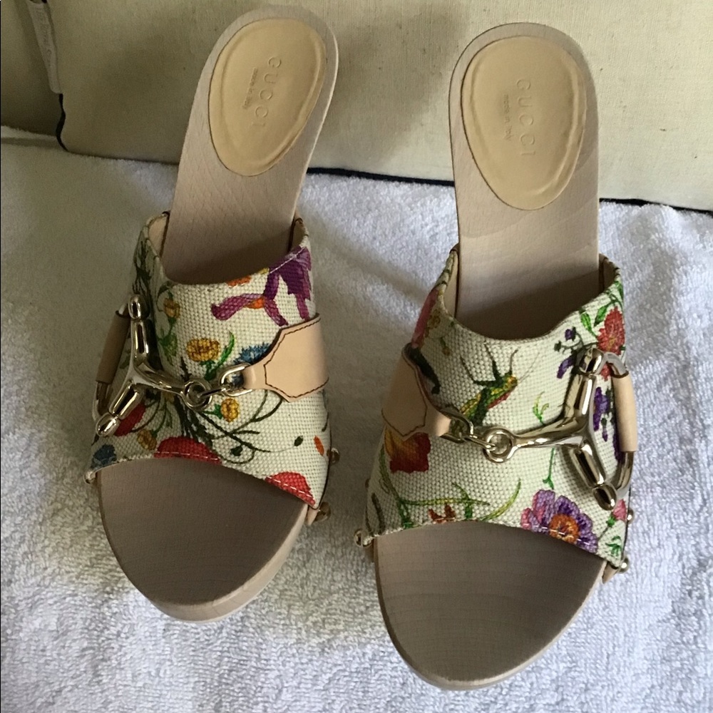 Gucci floral heels sandals.